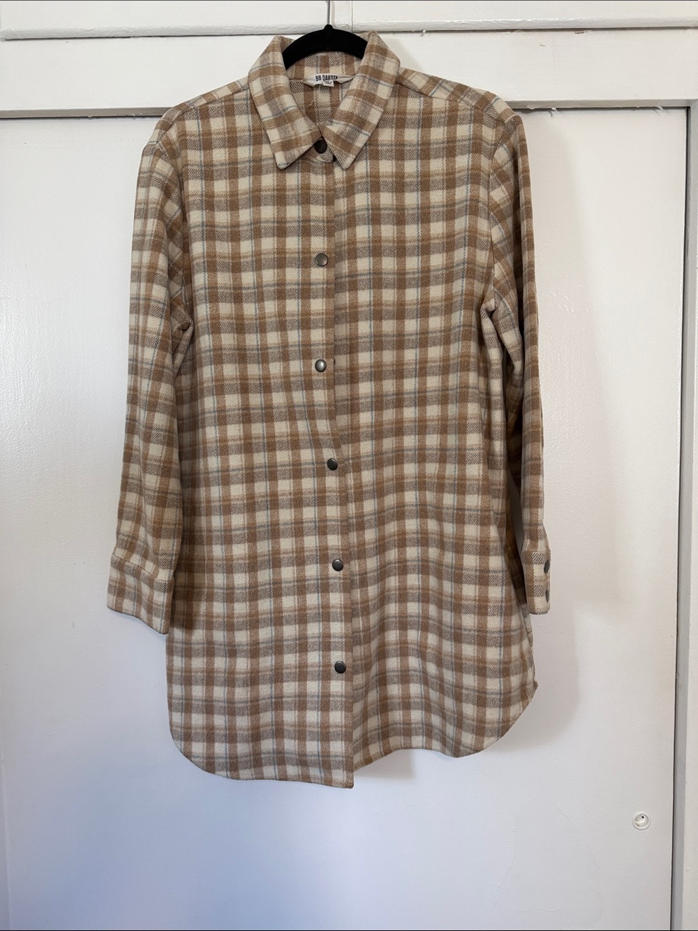 BB Dakota Cream Plaid Button-Down Long Shirt Jacket  Medium
